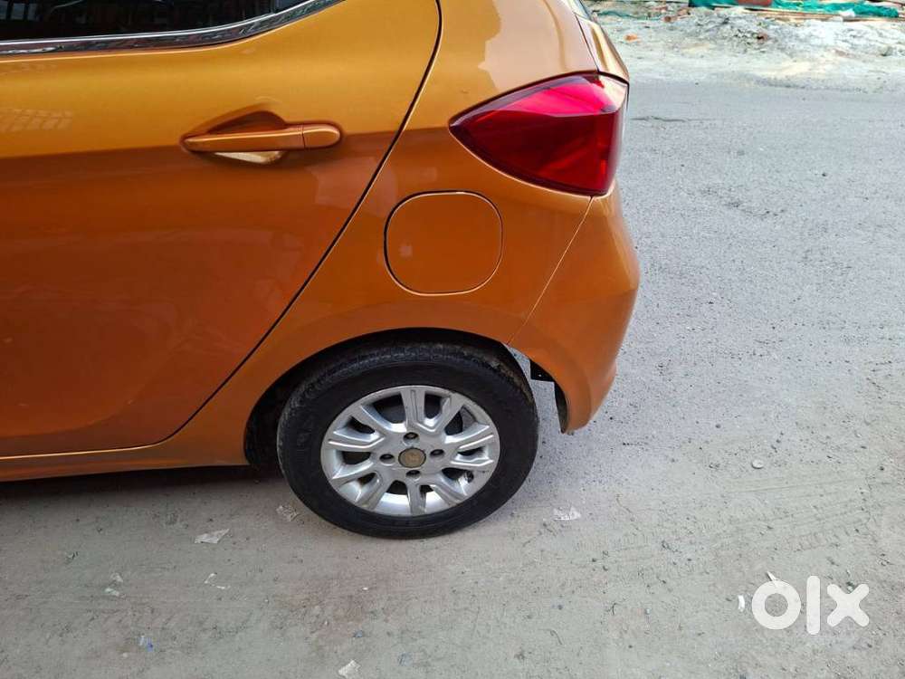 Tata Tiago 1.05 Revotorq Xz, 2016, Petrol