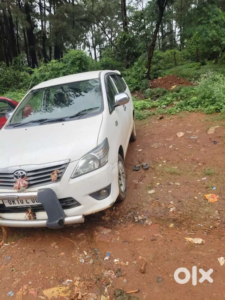 Toyota Innova 2012 Diesel Car