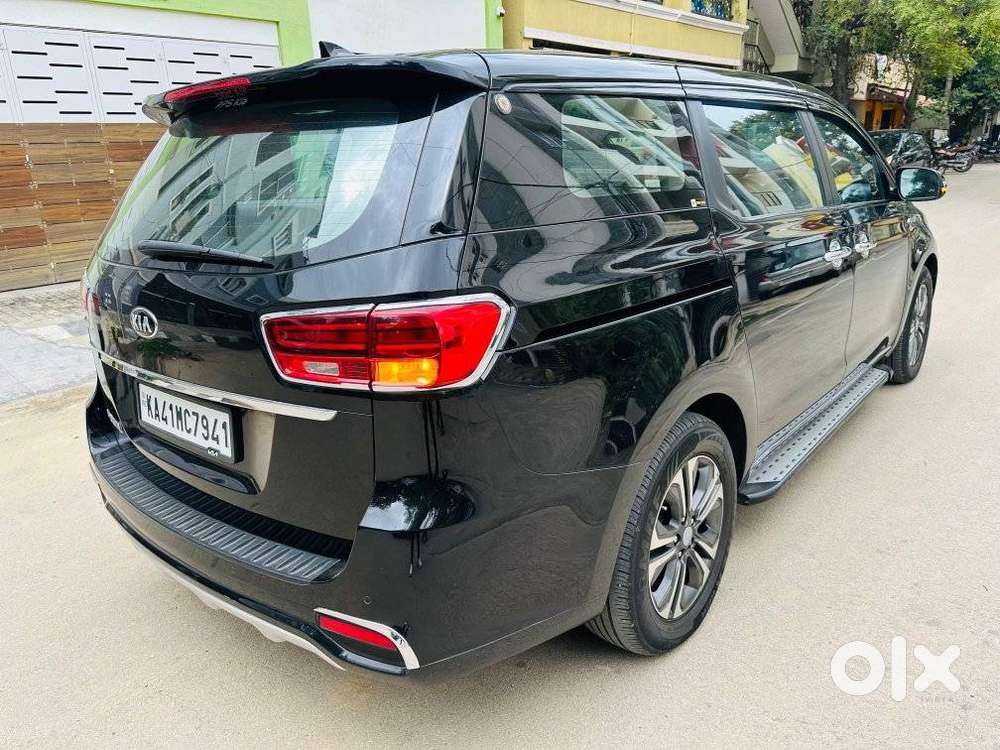 Kia Carnival Premium, 2020, Diesel