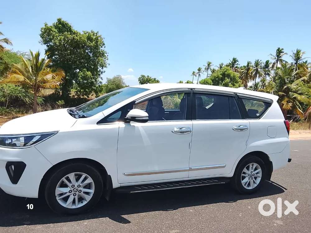 Toyota Innova Crysta 2023