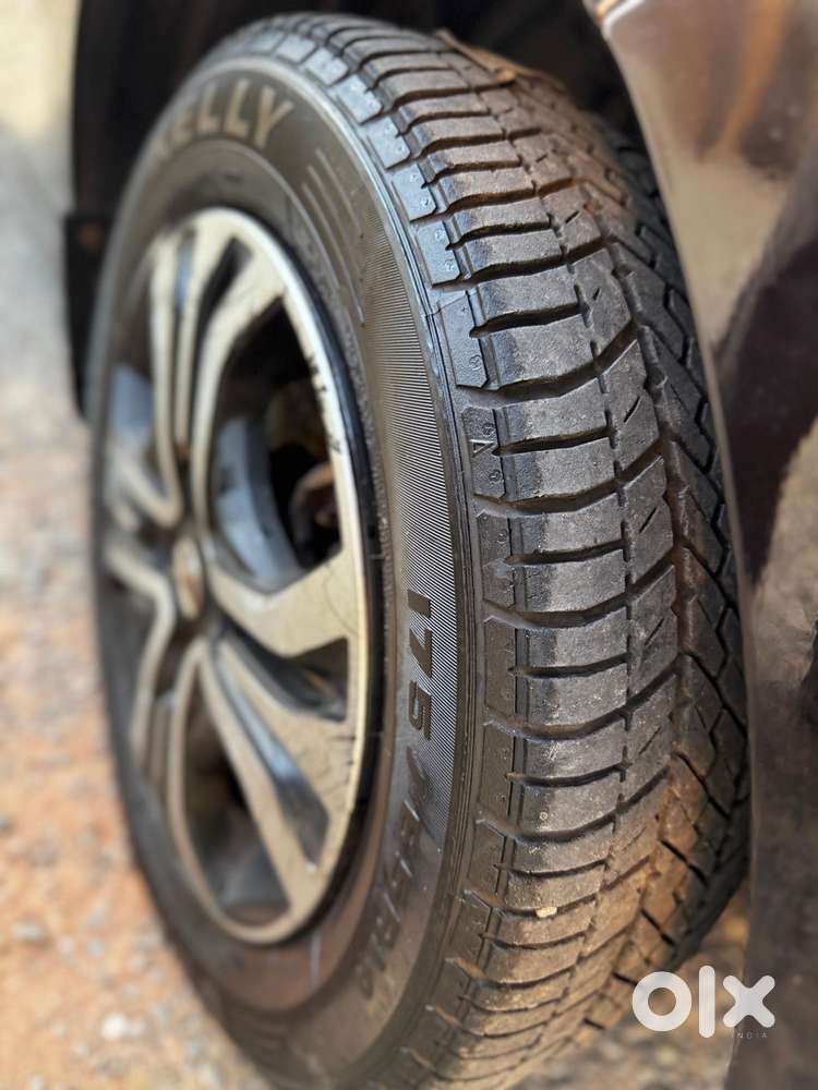 Tata Tiago 1.2 Revotron Xt (o), 2023, Petrol