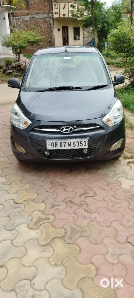 Hyundai Grand I10 Petrol At 2011