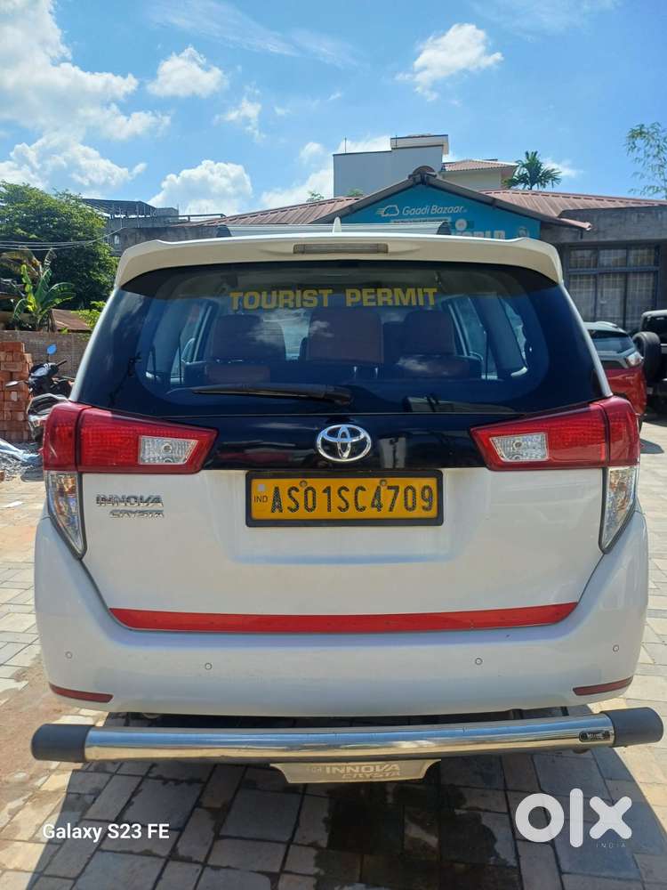 Toyota Innova Crysta 2.4 G Mt 8s, 2024, Diesel