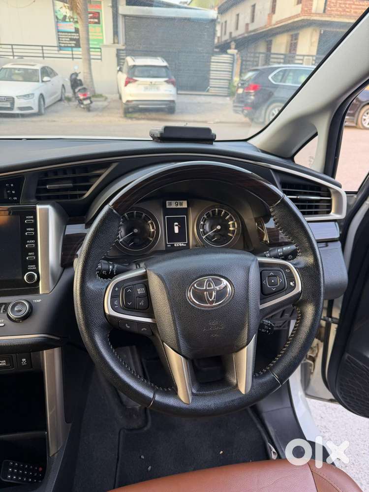 Toyota Innova Crysta [2020-ongoing] 2.7 Zx At 7 Str, 2022, Petrol