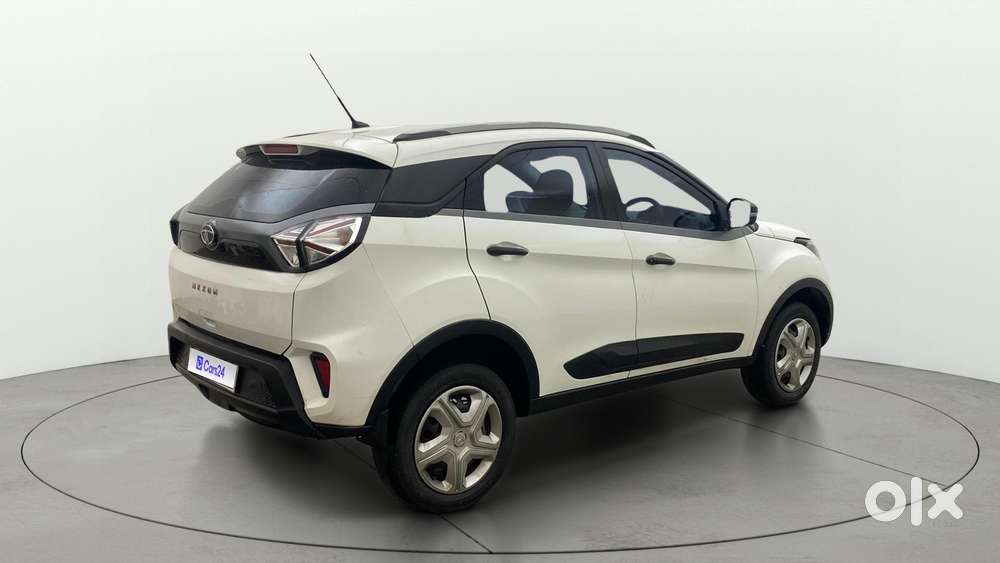 Tata Nexon 1.2 Revotron Xm (s), 2021, Petrol