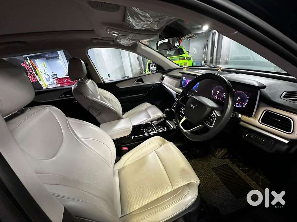 Mahindra Diesel Automatic 2023