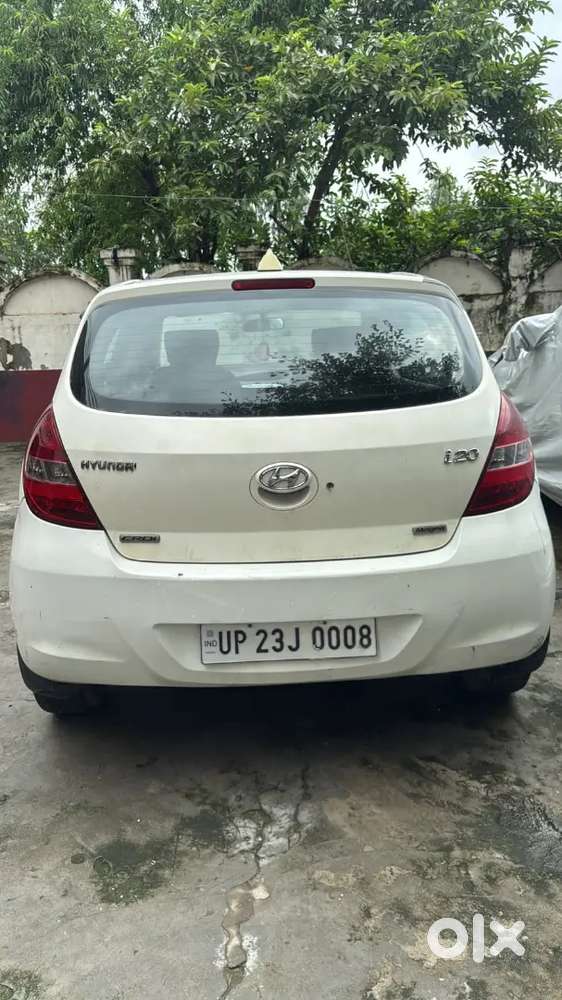 Hyundai I20 Magna 2011 With Vip Number 0008