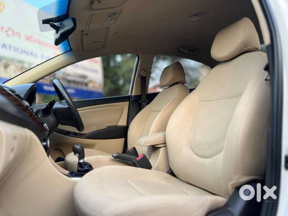 Hyundai Verna 1.6 Vtvt Sx, 2016, Petrol