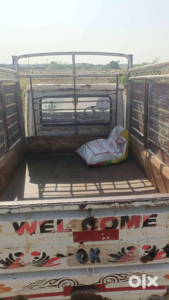 Mahindra Pickup