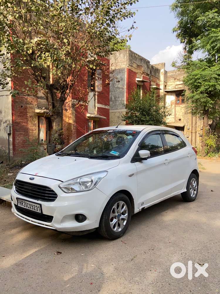 Ford Aspire Titanium Blu 2016