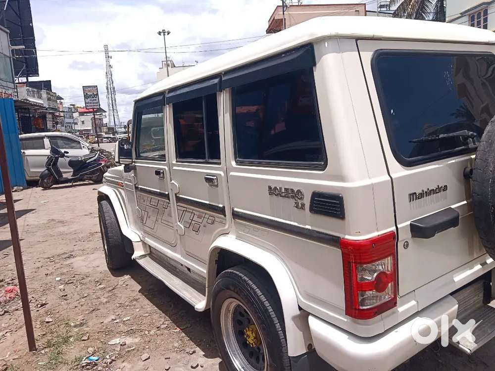 Mahindra Bolero Neo 2015