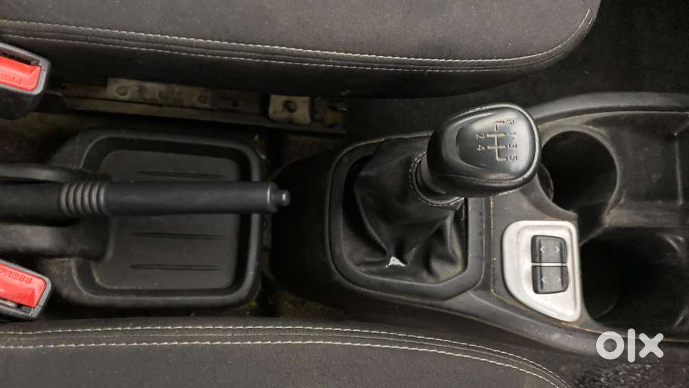Datsun Redigo T Option, 2018, Petrol