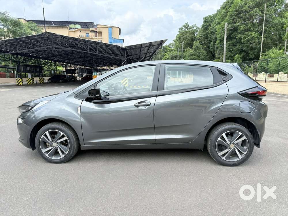Tata Altroz 1.2 Xz Plus Rtn Dct, 2022, Petrol