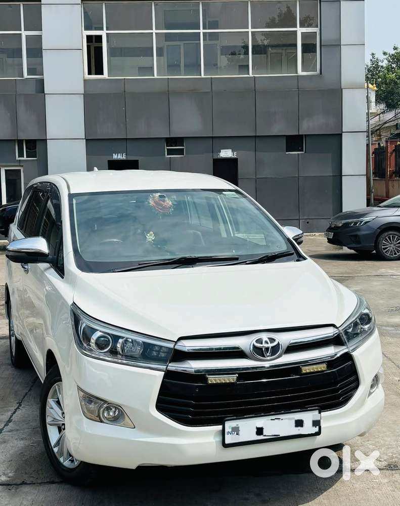 Toyota Innova Crysta 2.8z Automatic, 2018, Diesel