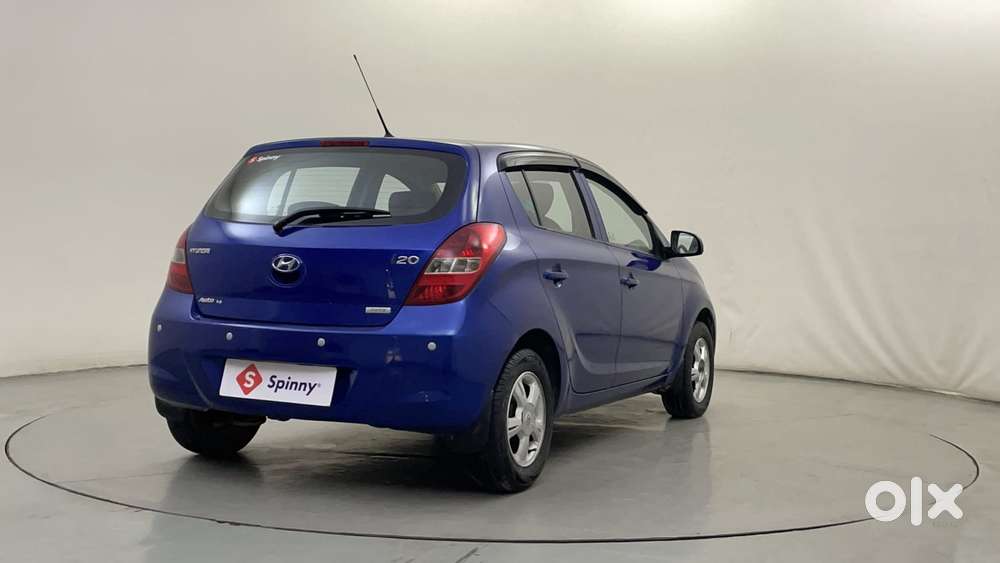 Hyundai I20 2009-2011 1.4 Asta (at), 2011, Petrol