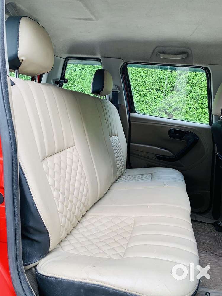 Mahindra Tuv 300 T4 Plus, 2016, Diesel