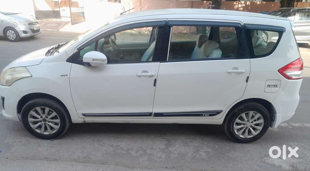 Maruti Suzuki Ertiga 2012-2015 Zxi, 2013, Cng & Hybrids