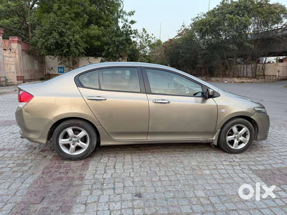 Honda City V At, 2011, Petrol