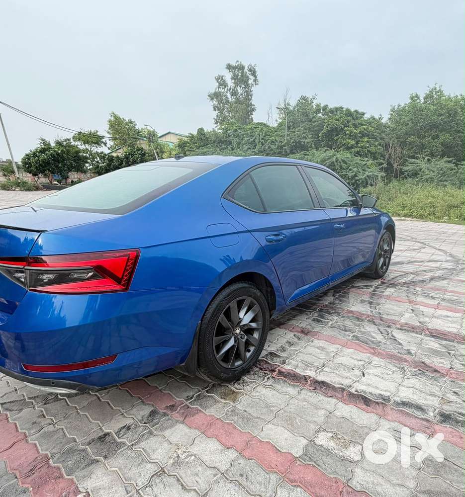 Skoda Superb 2.0 Sportline Tsi At, 2021, Petrol