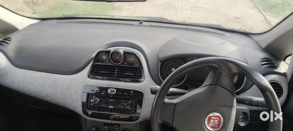 Fiat Linea Emotion Diesel 2015