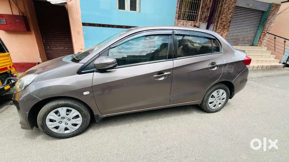 Honda Amaze 1.2 Petrol 2015 Single Owner