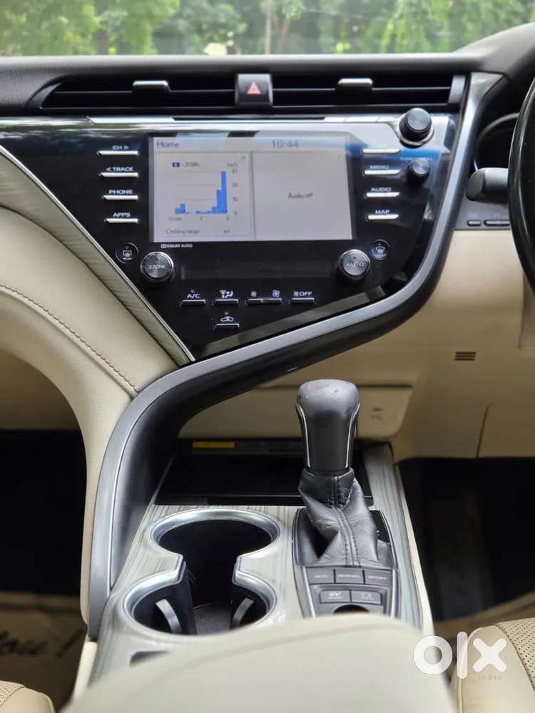 Toyota Camry Hybrid, 2021, Petrol