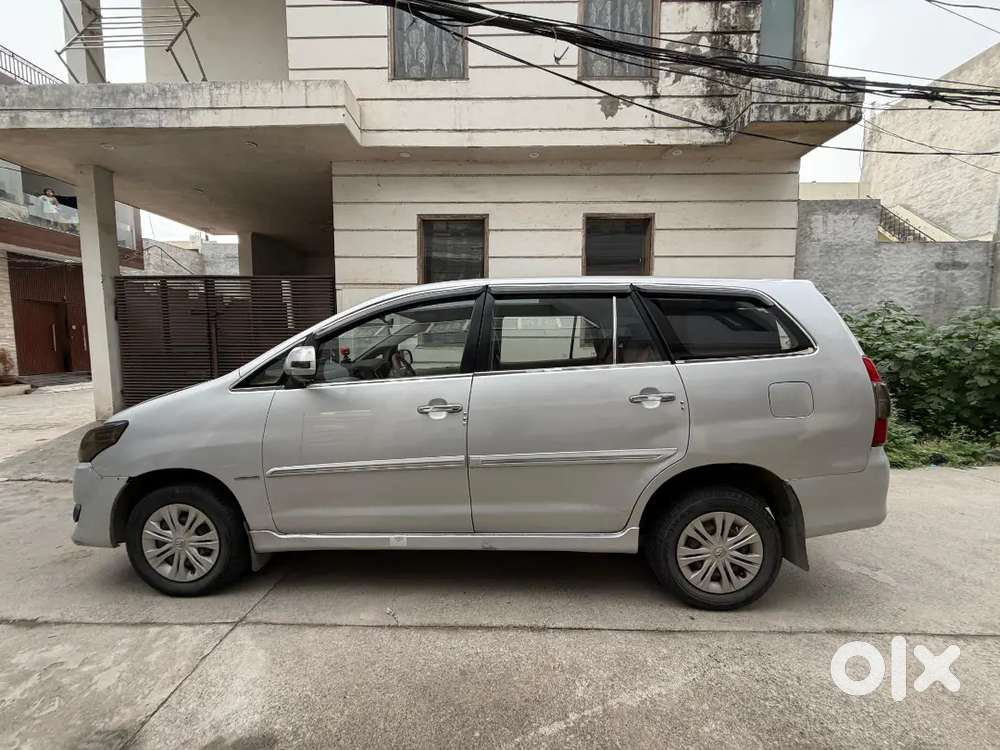 Toyota Innova 2012 Diesel Well Maintained