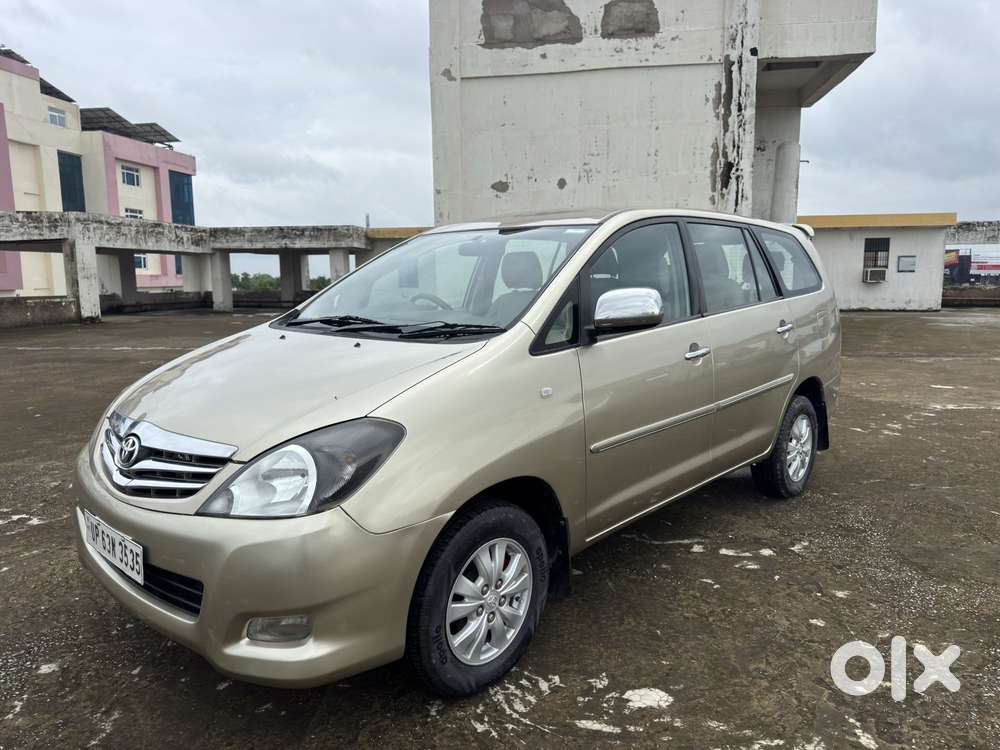 Toyota Innova 2.5 V 7 Str, 2011, Diesel