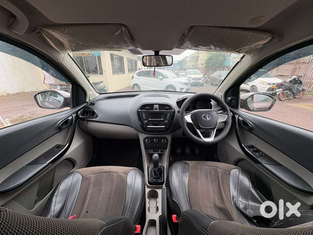 Tata Tiago 1.2 Revotron Xt (o), 2017, Petrol