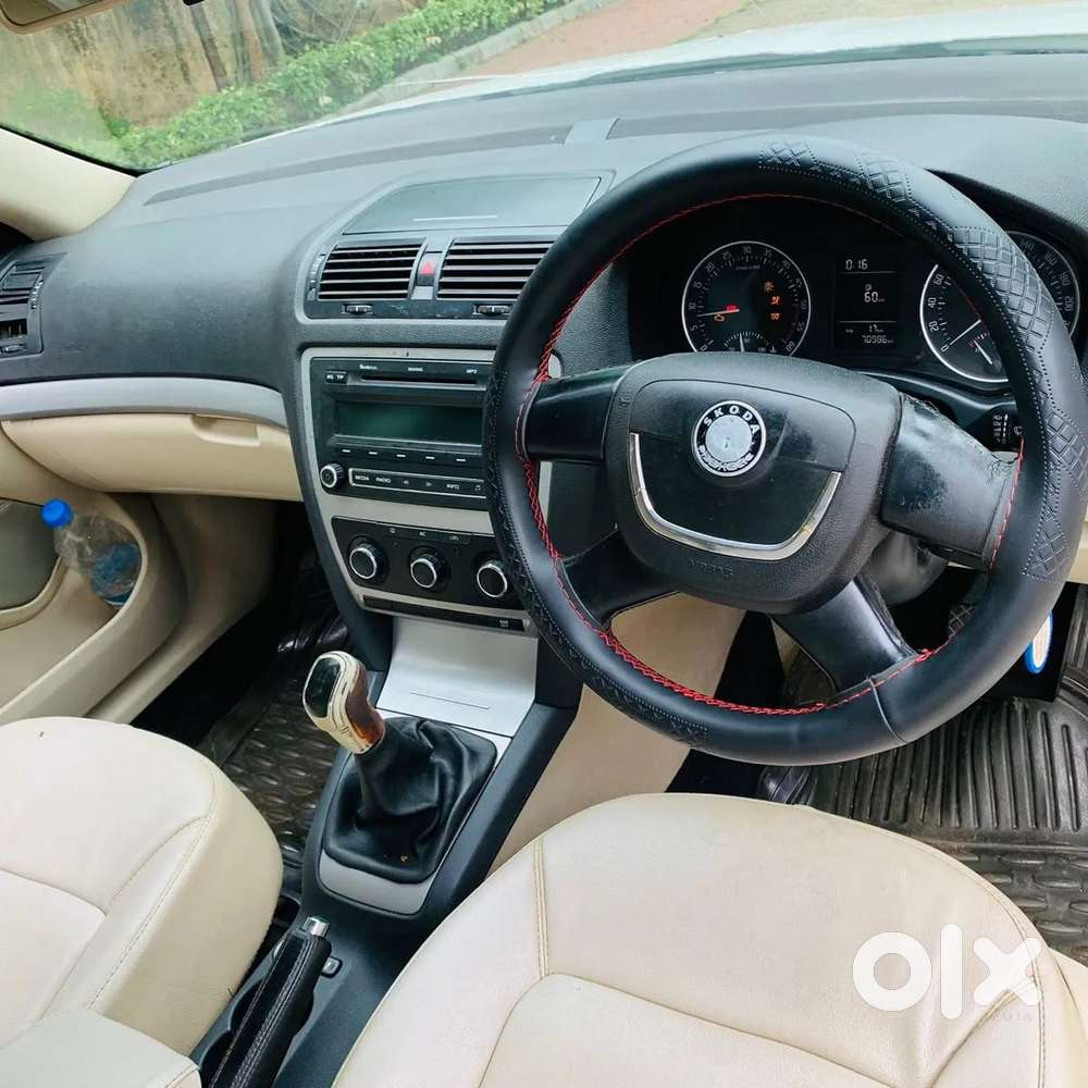 Skoda Laura Elegance 1.9 Tdi Mt, 2012, Diesel