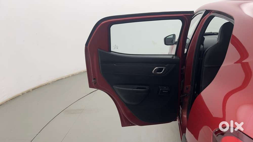 Renault Kwid 2019-ongoing 1.0 Rxt (o), 2019, Petrol