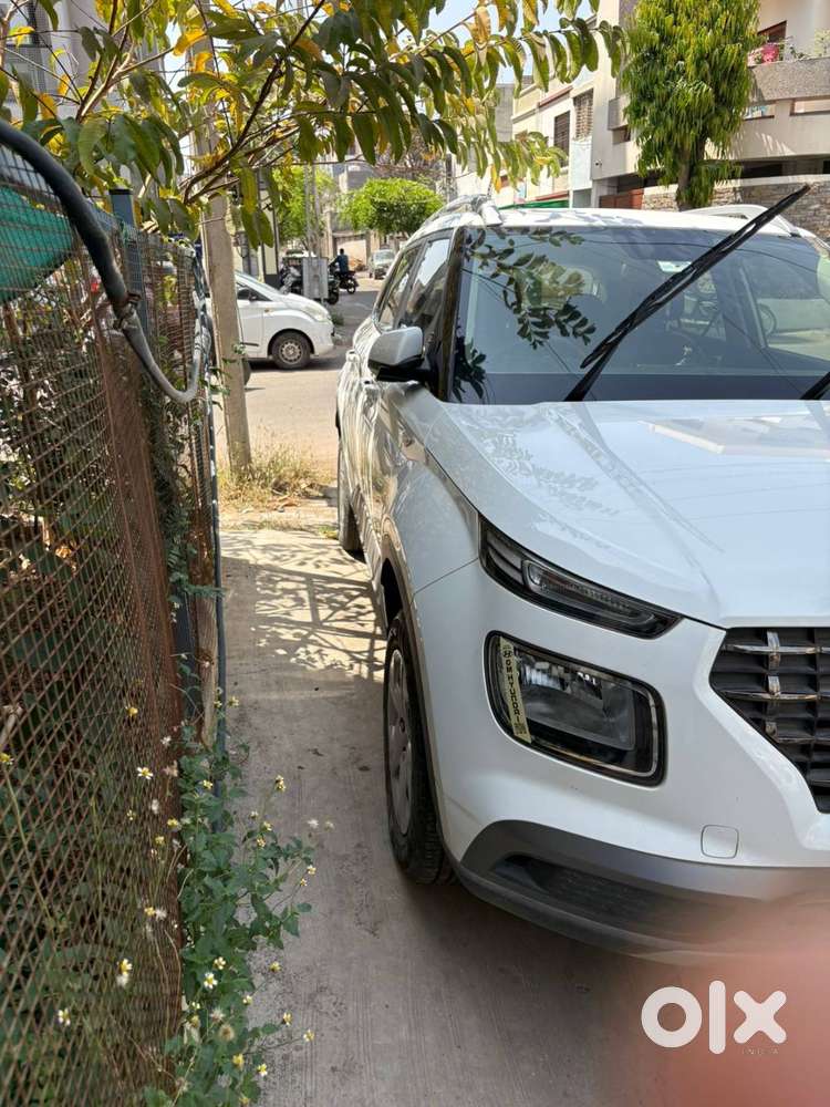 Venue In Very Good Condition Sales