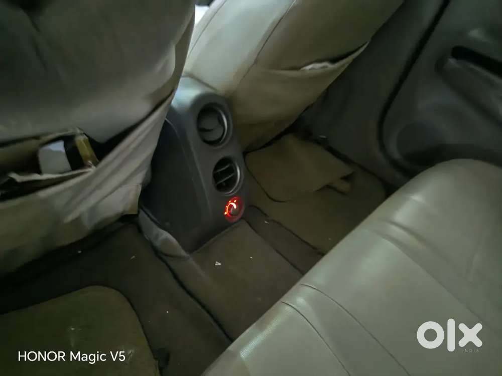 Nissan Sunny Diesel 2012