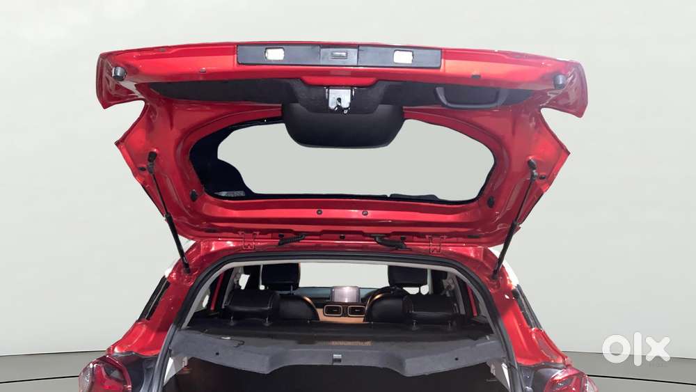 Tata Punch 1.2 Revotron Creative Amt Dual Tone, 2022, Petrol