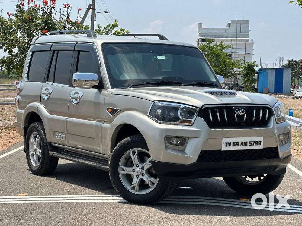 Mahindra Scorpio S10 8 Seater, 2015, Diesel