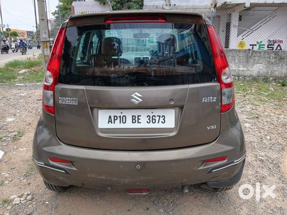 Maruti Suzuki Ritz Vxi, 2013, Petrol
