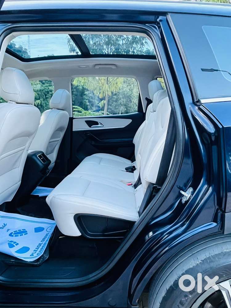 Mahindra Xuv700 2.2 Ax 7 Diesel At Luxury Pack Str, 2024, Diesel