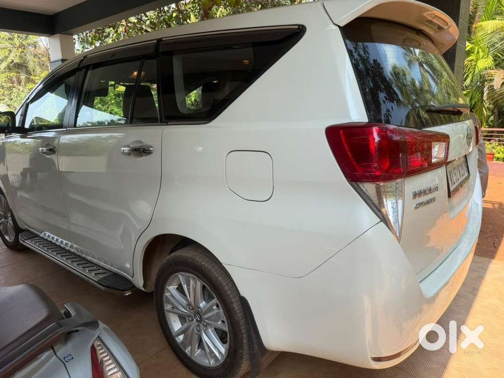 Toyota Innova Crysta 2016 Diesel 156000 Km Driven