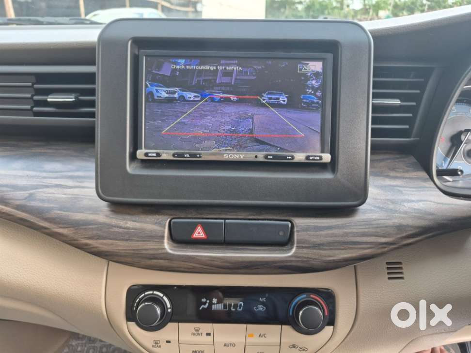 Maruti Suzuki Ertiga Zxi At, 2021, Petrol