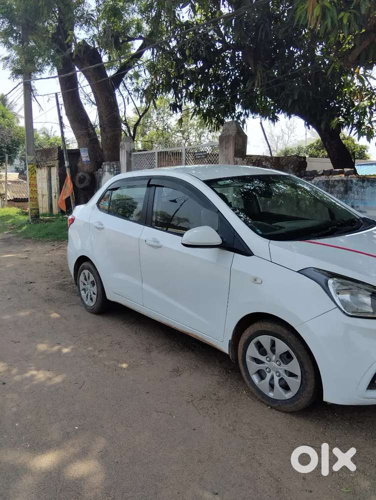 Hyundai Xcent 2018 Petrol