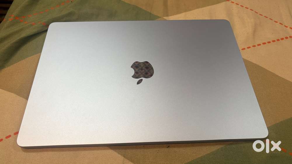 Apple Macbook M4 - 15&rdquo;