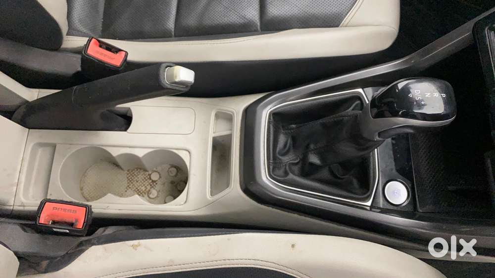 Volkswagen Taigun 1.0 Tsi Topline At, 2022, Petrol