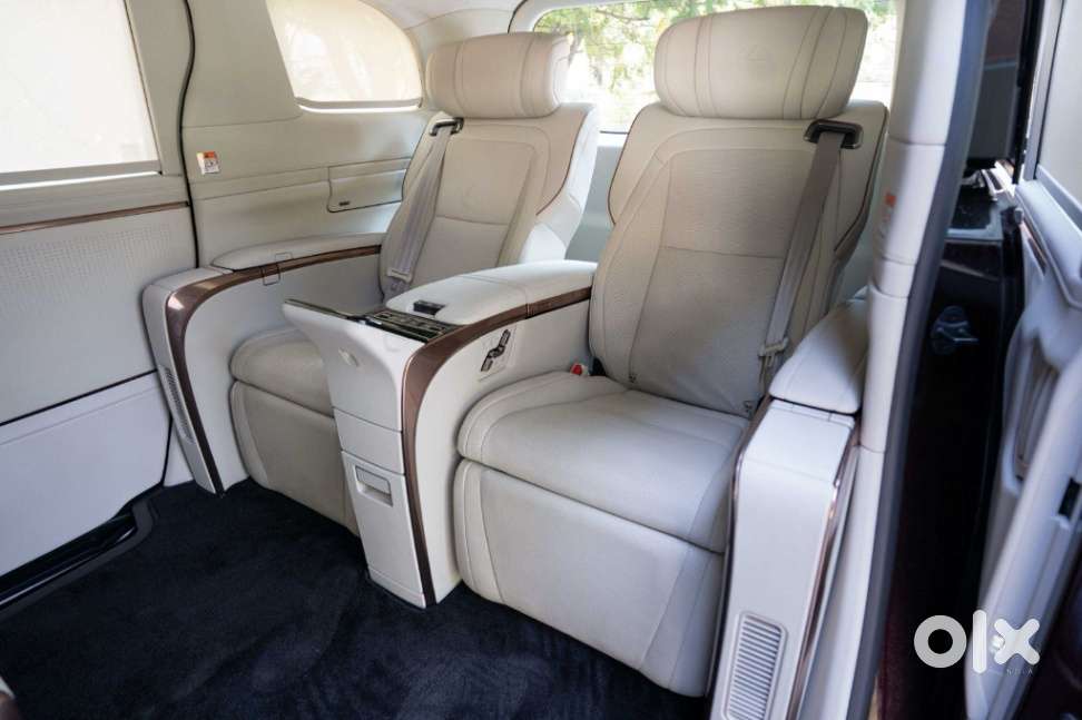 Lexus Lm, 2024, Petrol