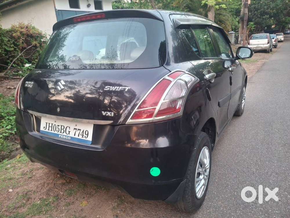 Maruti Suzuki Swift Vxi 1.2 Abs Bs-iv, 2015, Petrol