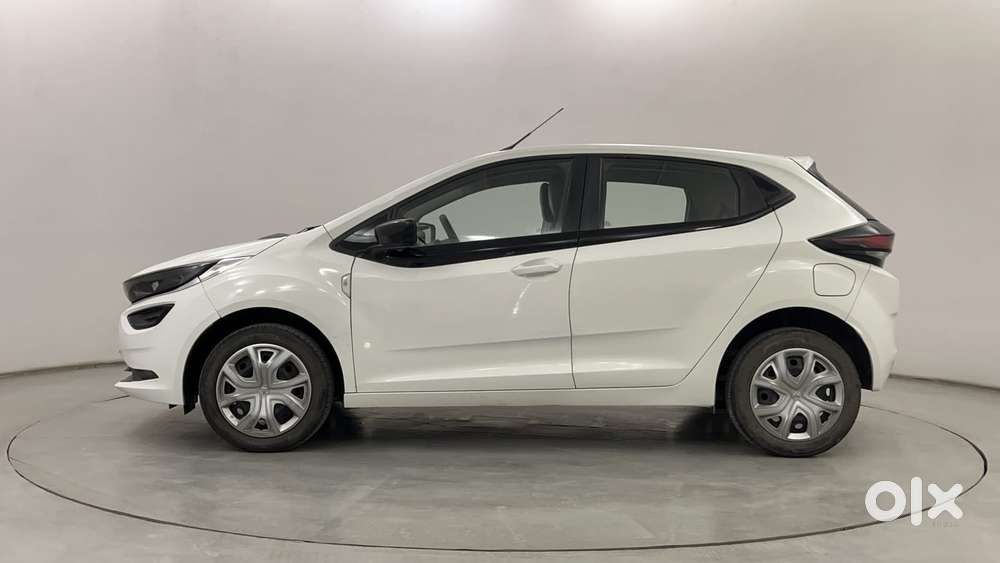 Tata Altroz 1.2 Xm Plus, 2021, Petrol
