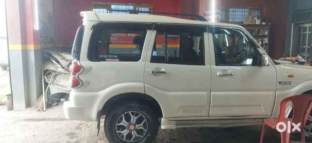 Mahindra Scorpio Sle 2013