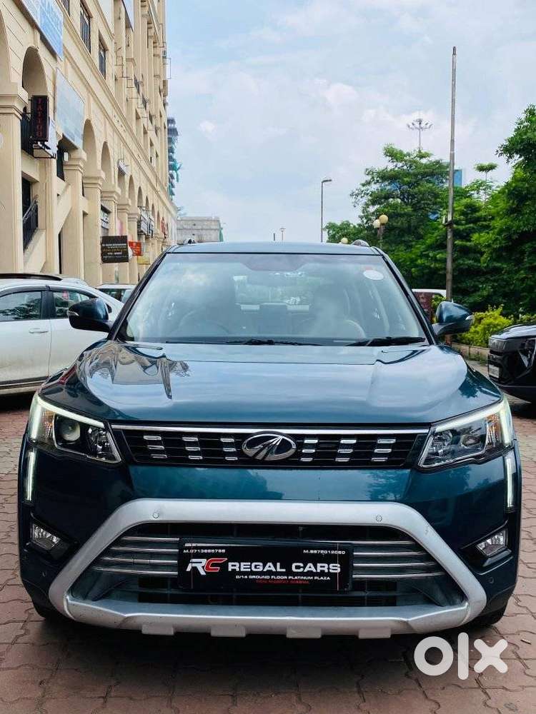 Mahindra Xuv300 1.2 W8 (o) Amt Petrol, 2021, Petrol