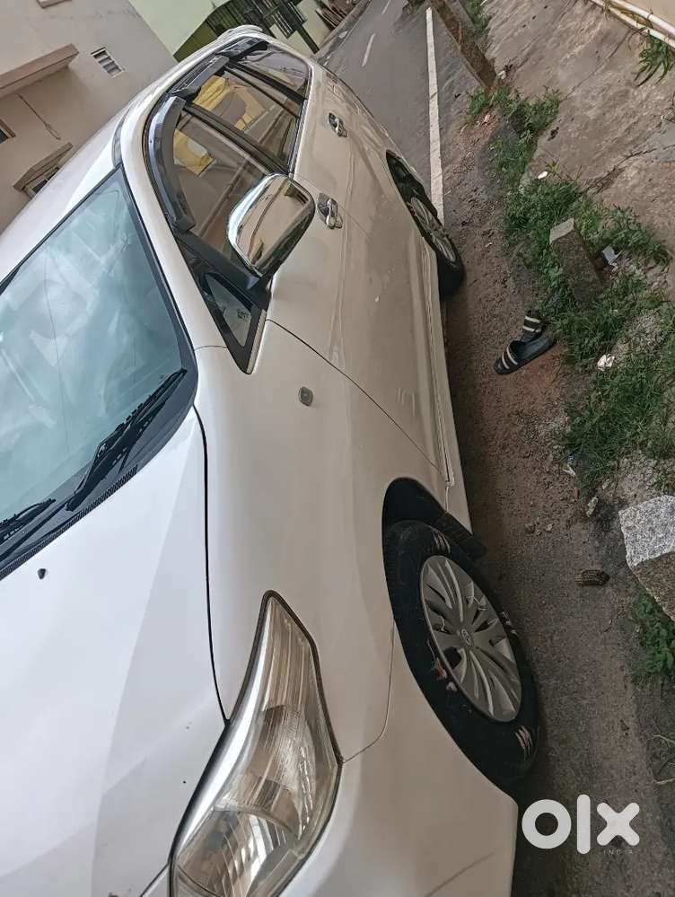Toyota Innova 2016 Diesel 320000 Km Driven