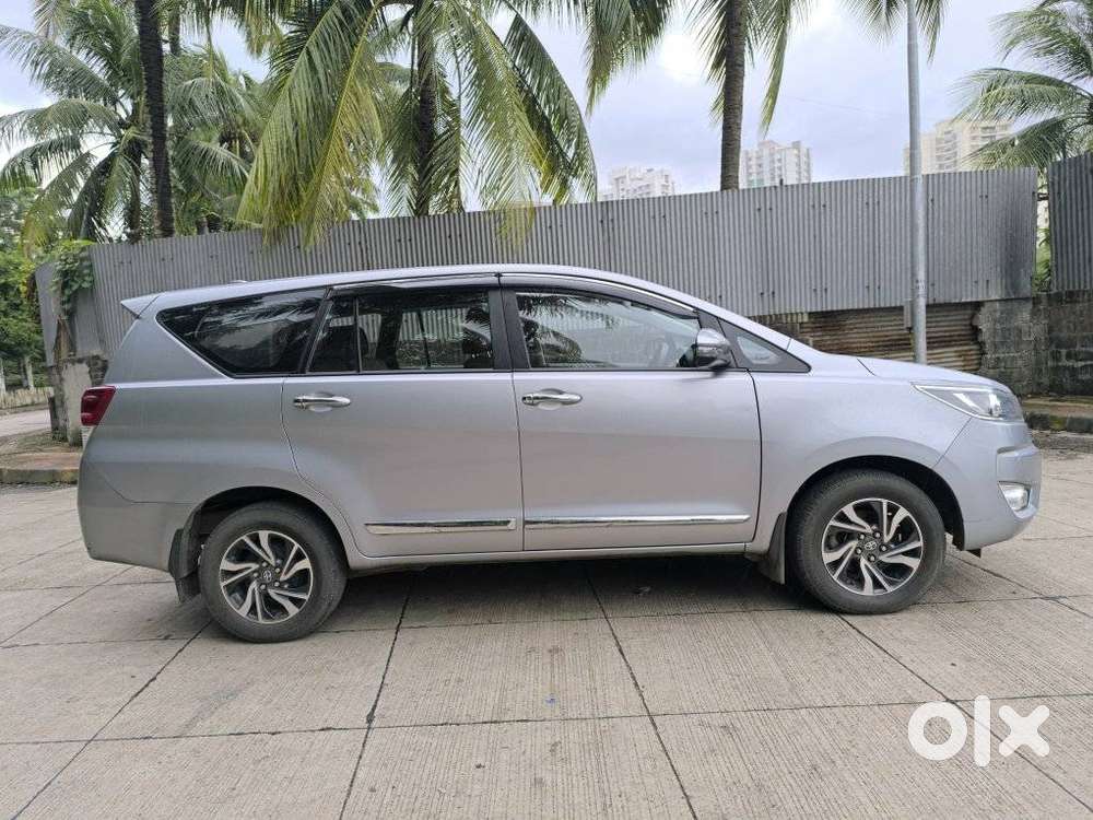 Toyota Innova Crysta 2.4 G Mt, 2024, Diesel