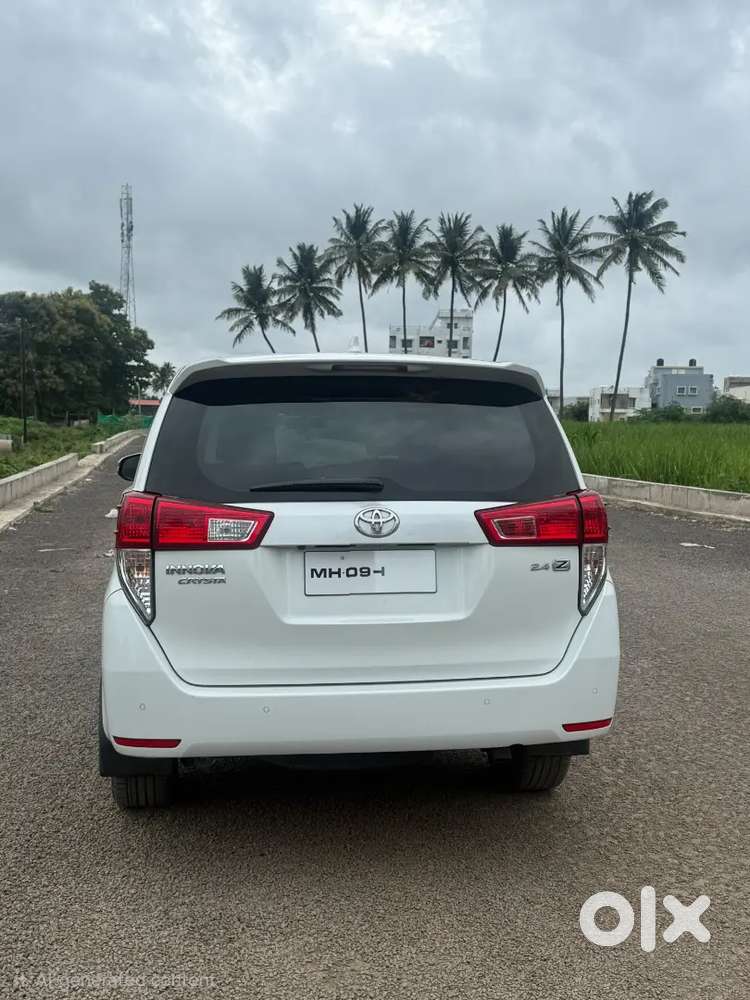 Toyota Innova Crysta Diesel 2022